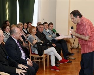 Prof. dr. sc. Davor Pavuna održao predavanje u Svečanoj dvorani