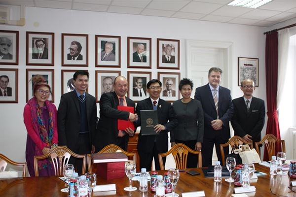 Cooperation Memorandum with Thailand University Signed