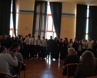 Fotogalerija Glazbeno-recitatorske večeri u povodu završetka nastave u akademskoj godini 2015./2016.