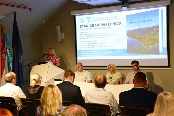 Predstavljena nova monografija Sveučilišta u Zadru "Starigrad Paklenica"