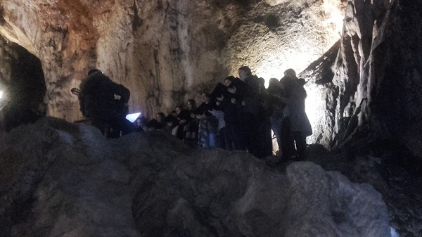 Zbor našeg Odjela, Pjevački zbor Degenija, nastupio je 25. veljače 2016. u pećini Samograd
